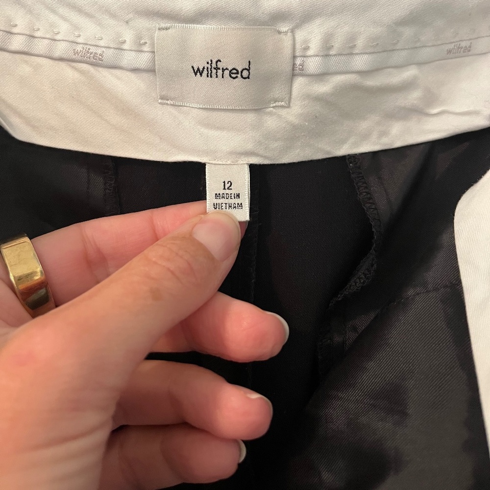 Aritizia Wilfred Effortless Pant Black Sz 12 - Picture 3 of 3